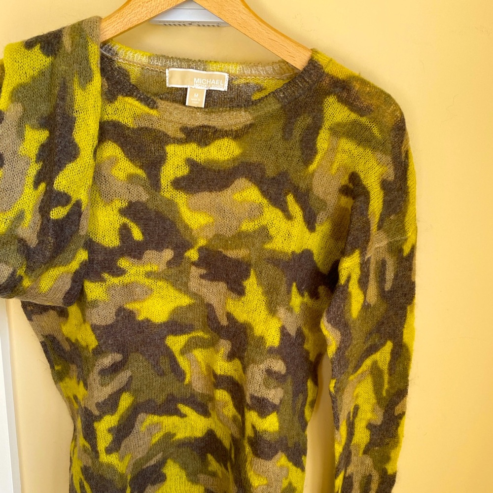 Michael Kors Camouflage Light Wool Blend Sweater Size M.